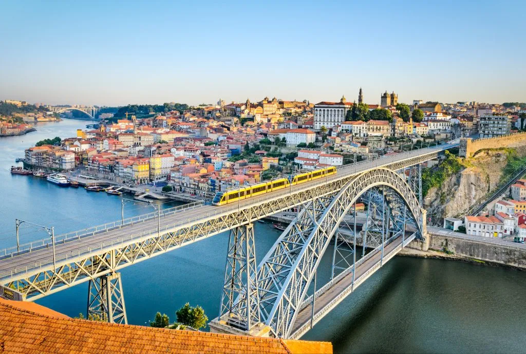 Porto z mostem Dom Luiz, Portugalia